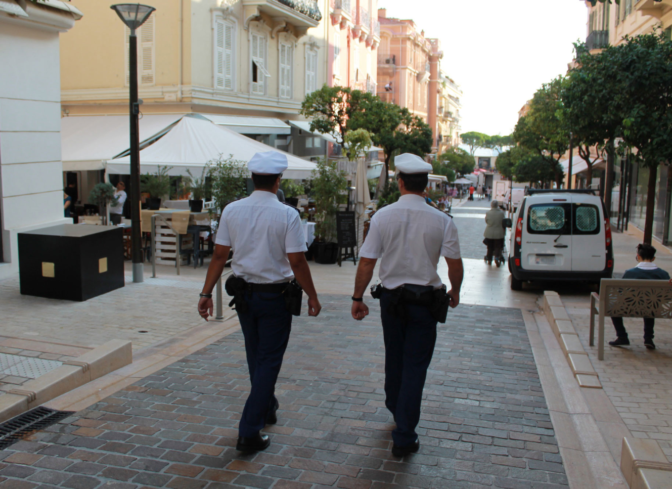 Policier à l'unité de police générale