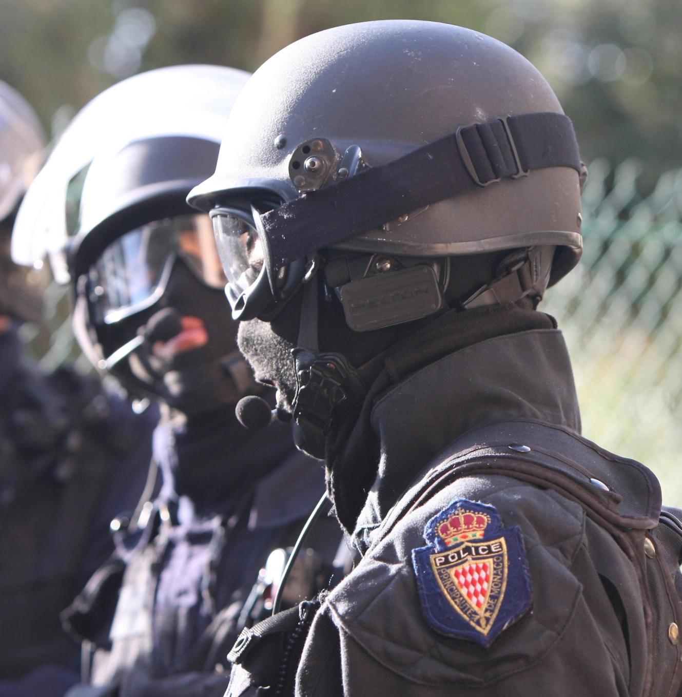 Policier à l'unité spécialisée en intervention de voie publique